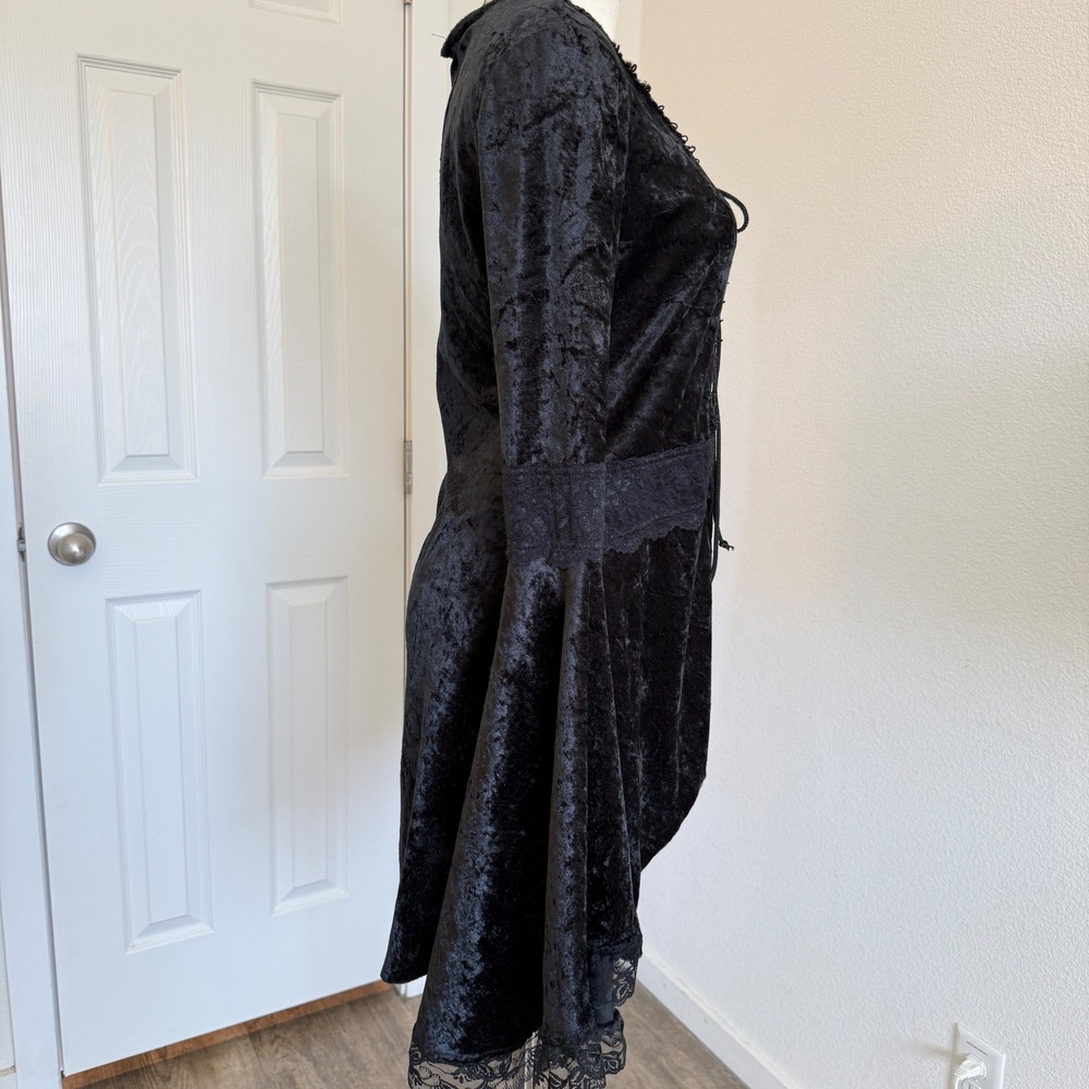 VTG Lip Service Black Crushed Velvet Lace Up Bell Sleeve Tunic Top M Dress  USA - Picture 11 of 12